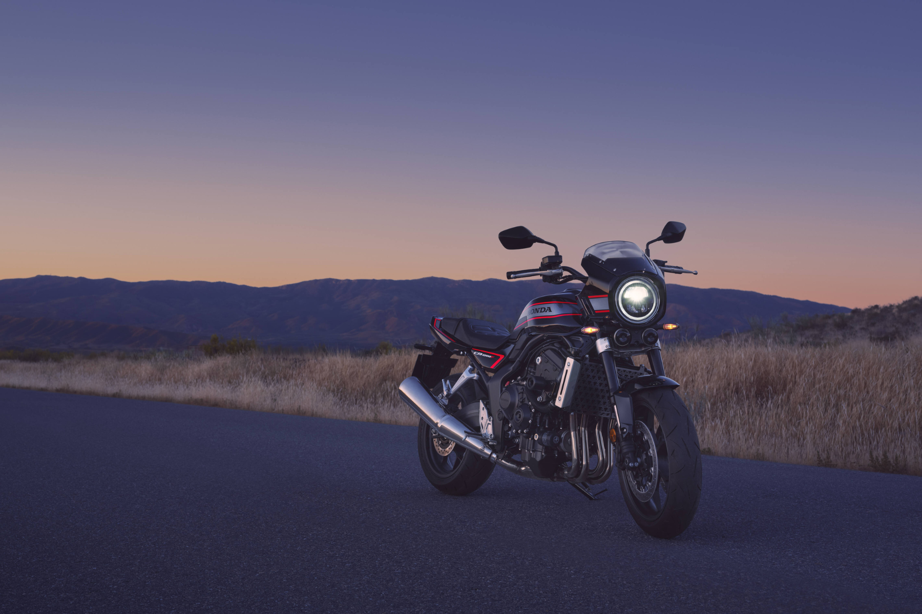 Honda CB1000F retro naked motorcycle | Honda of Bournemouth | New Bike Releases