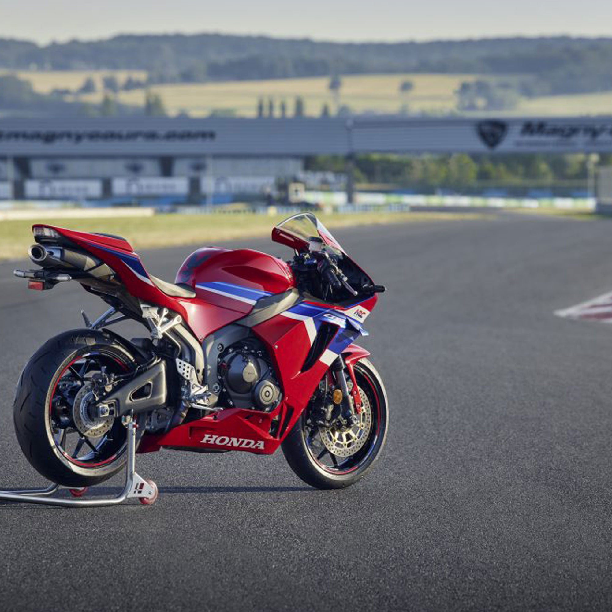 Honda CBR600RR | Super Sport Bikes from Honda of Bournemouth | New Honda Bikes