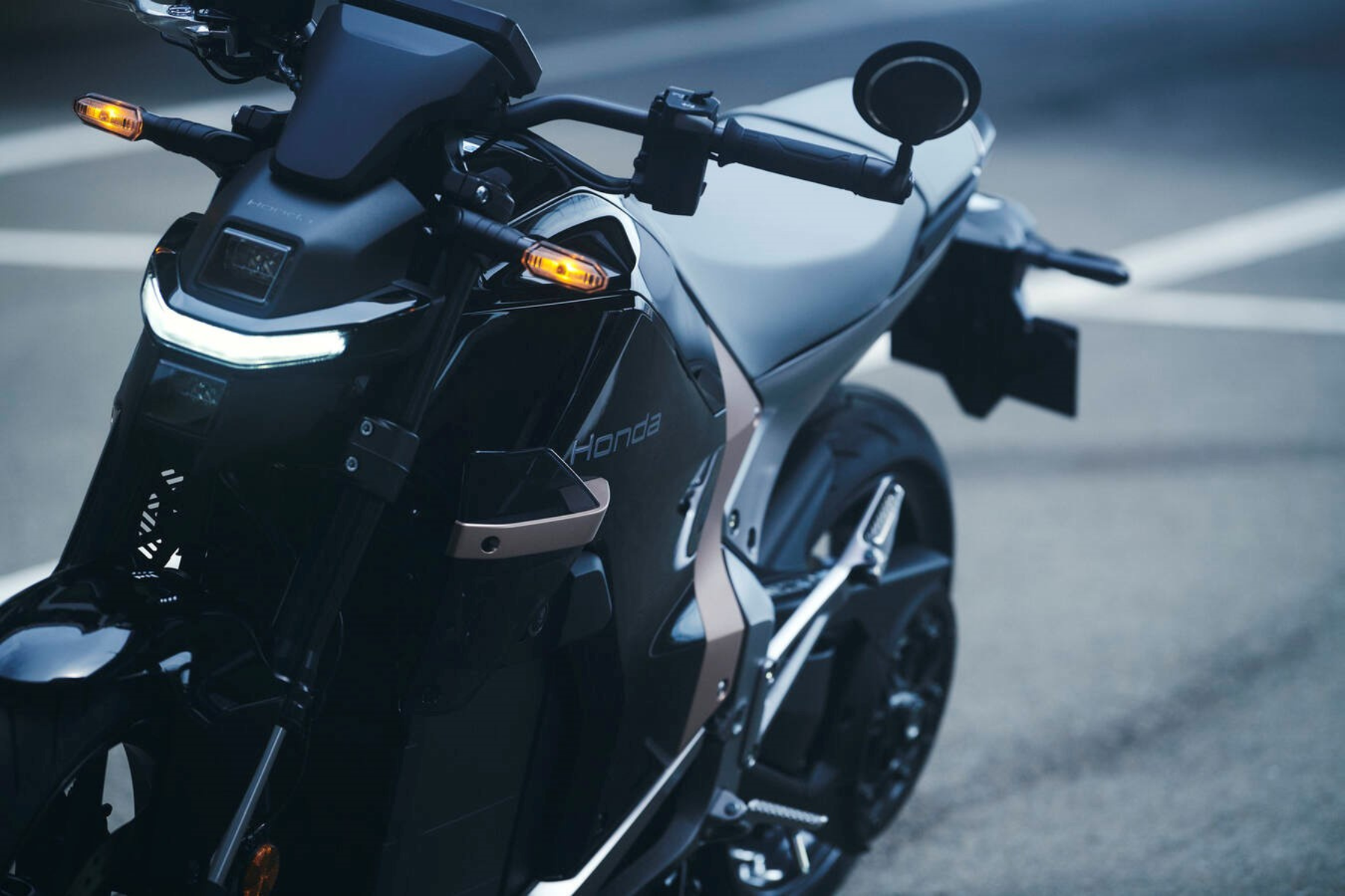 Honda’s first full-size EV motorcycle | 26YM Honda WN7