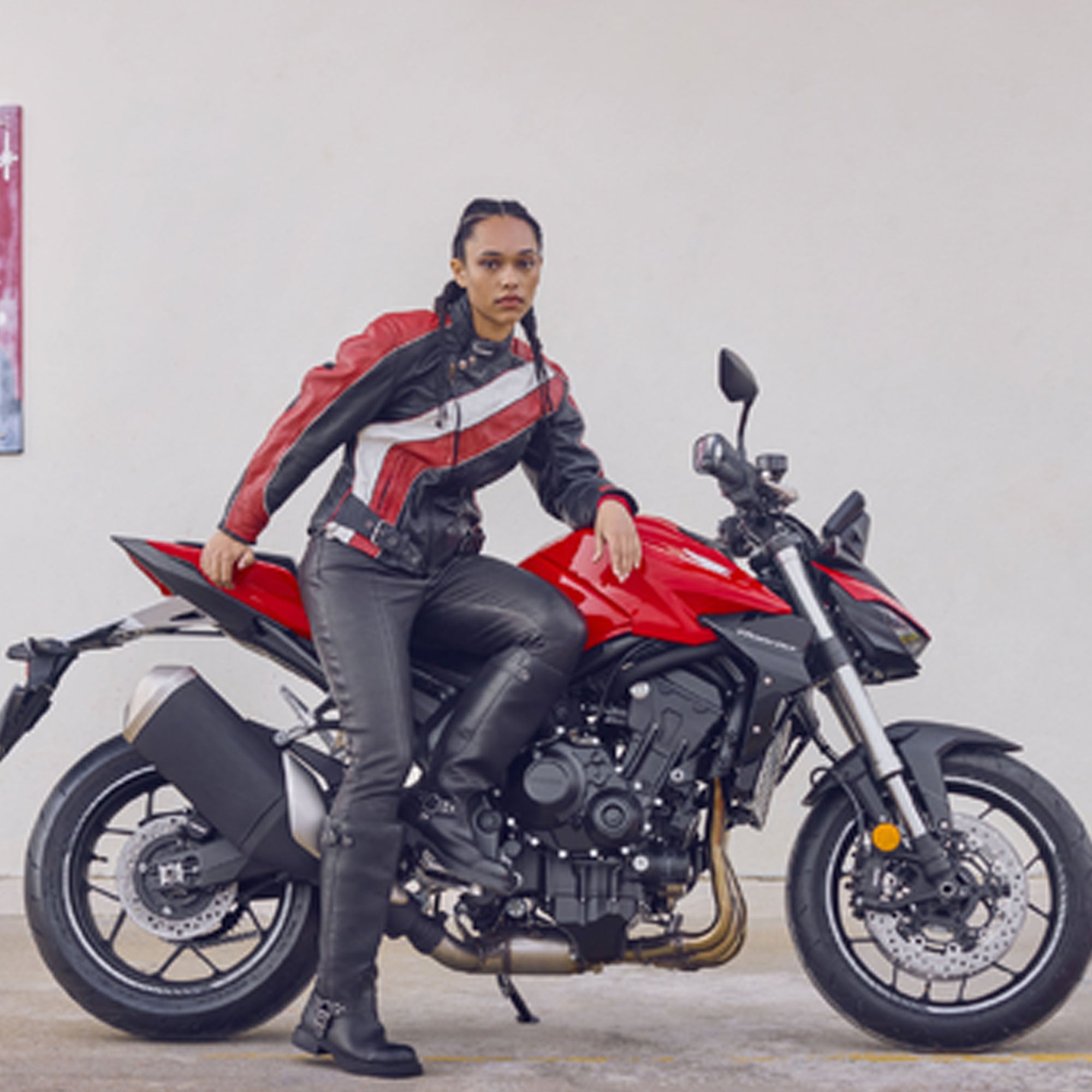 New Honda Bikes | Street Bikes | Bikes from Honda of Bournemouth | CB1000R Hornet