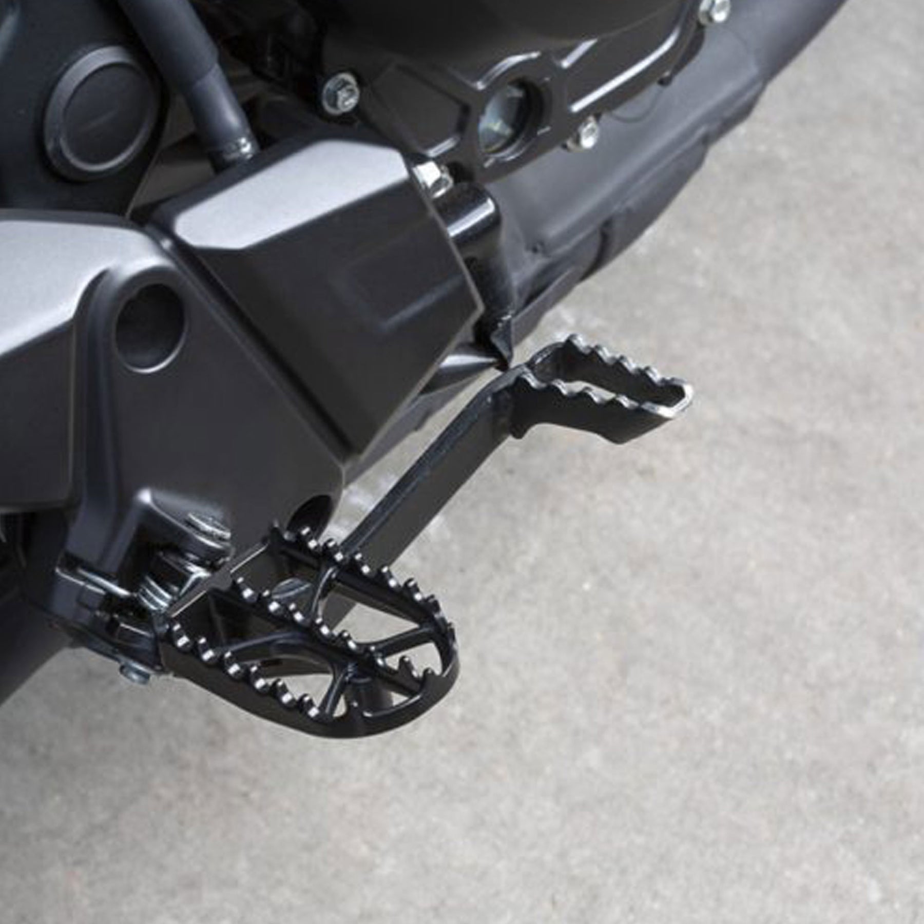 CL500 - Rally Foot Pegs