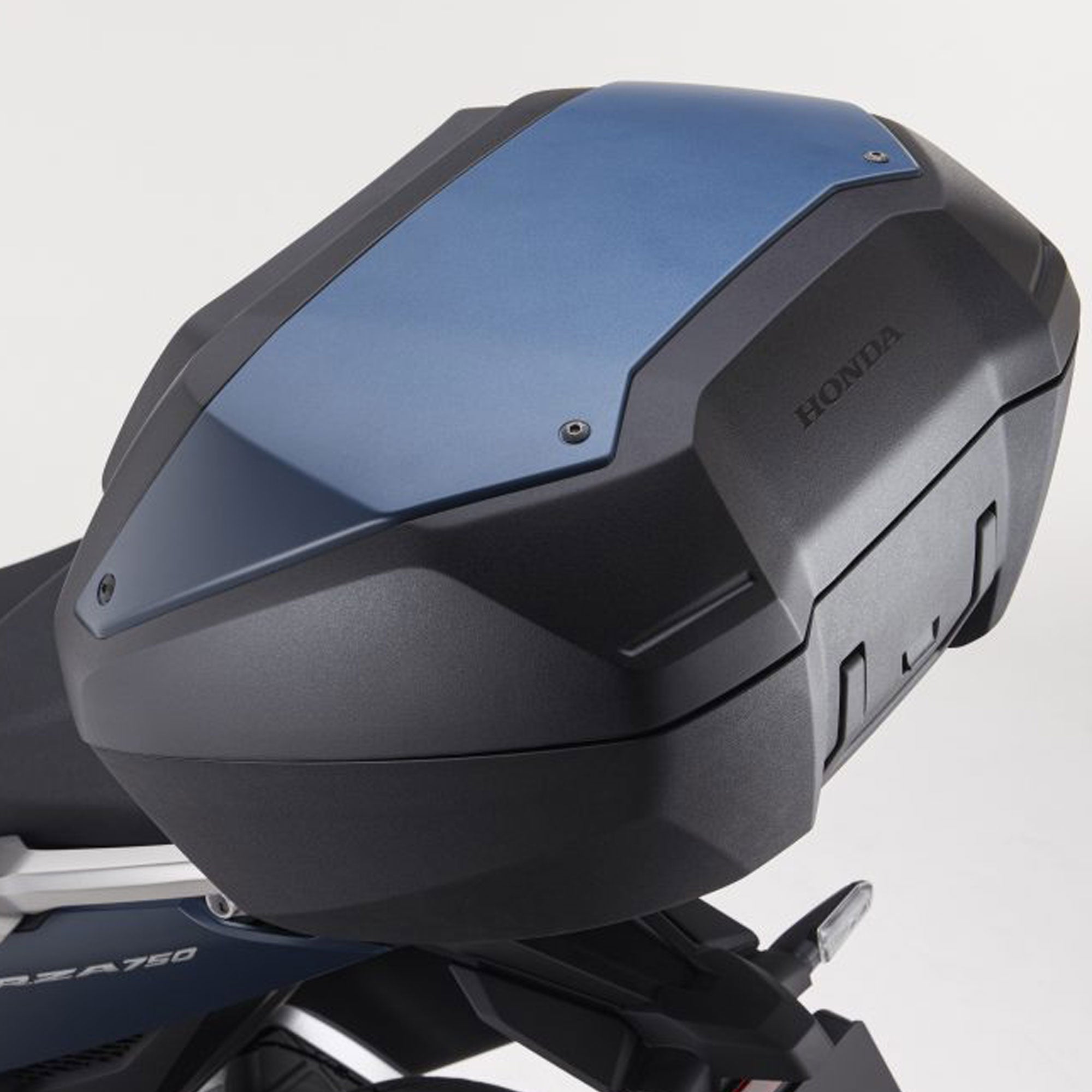 Forza 750 - 50 Litre Smart Top Box Pack