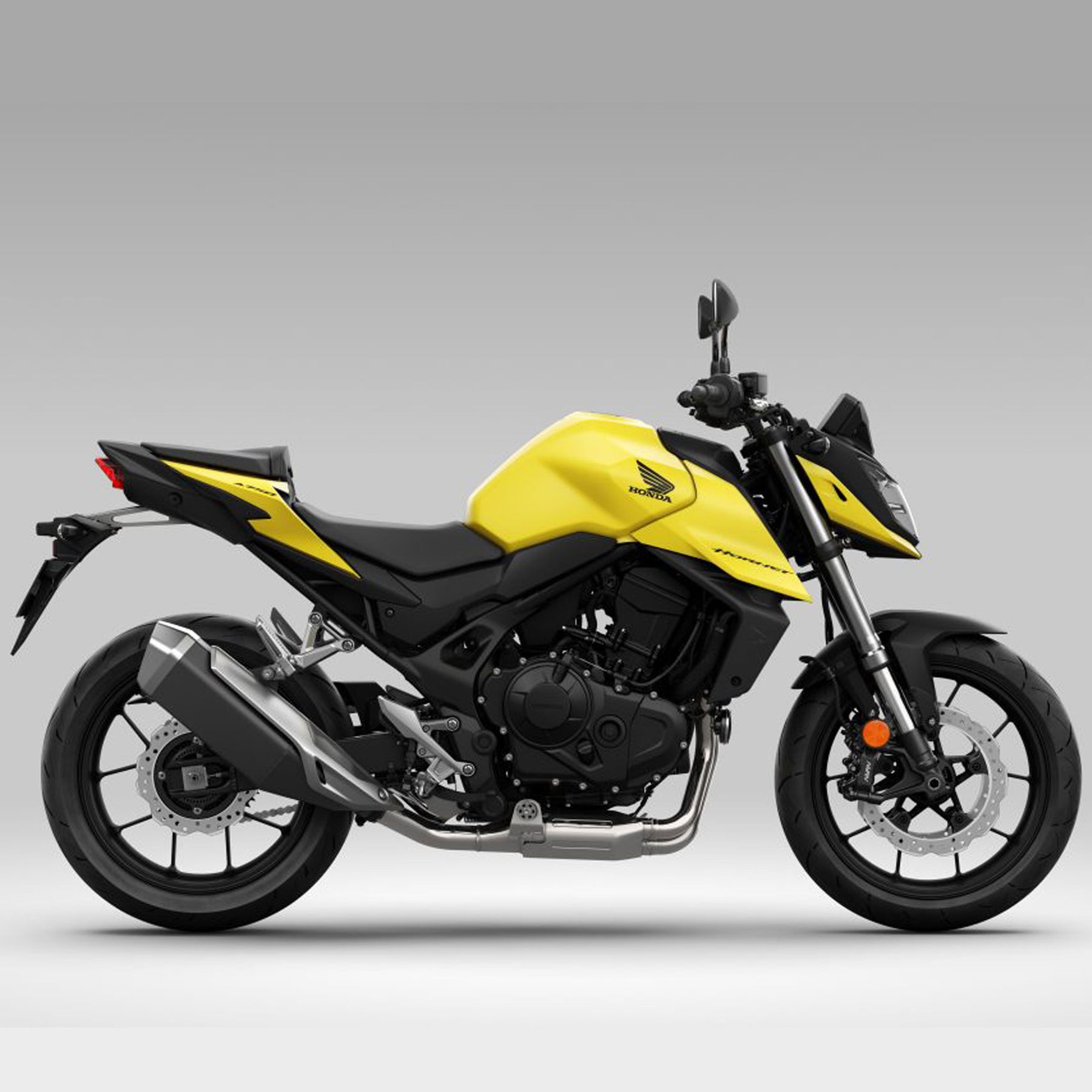 Experience a cafe race like no other with The New Honda CB650R
